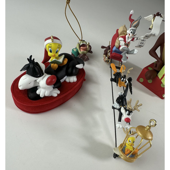 4 Looney Tunes Christmas Ornaments Taz Tweety Bugs Bunny Sylvester Holiday Sound - Picture 7 of 15